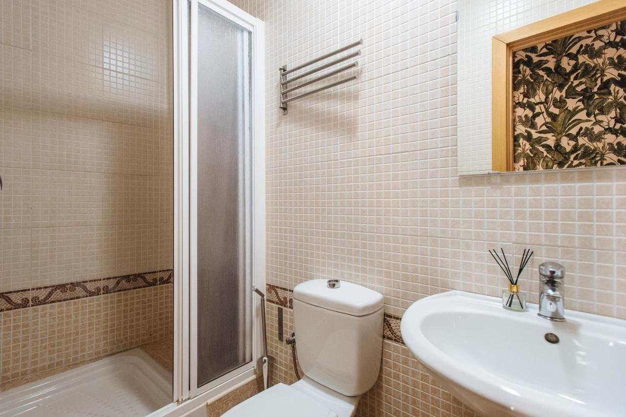 Homeyseville- Bright Apartment At Santa Cruz 6 Pax, Parking Optional Zewnętrze zdjęcie