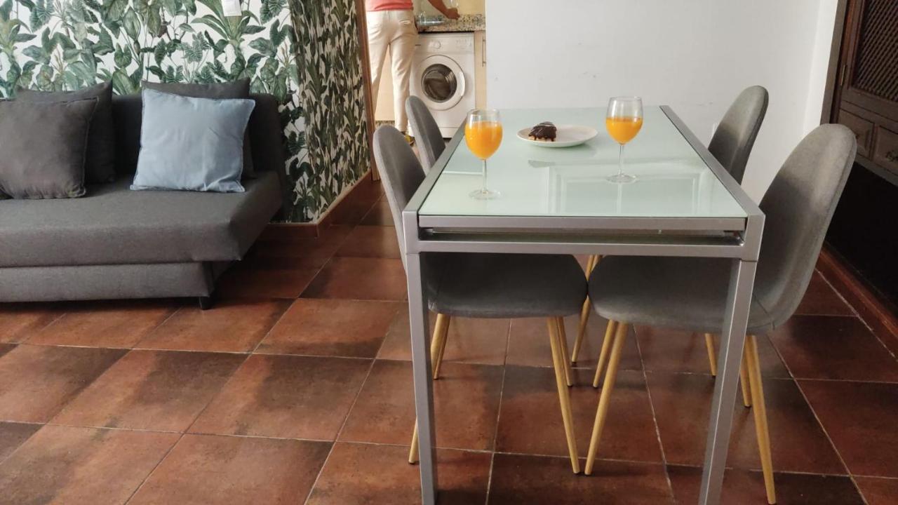 Homeyseville- Bright Apartment At Santa Cruz 6 Pax, Parking Optional Zewnętrze zdjęcie