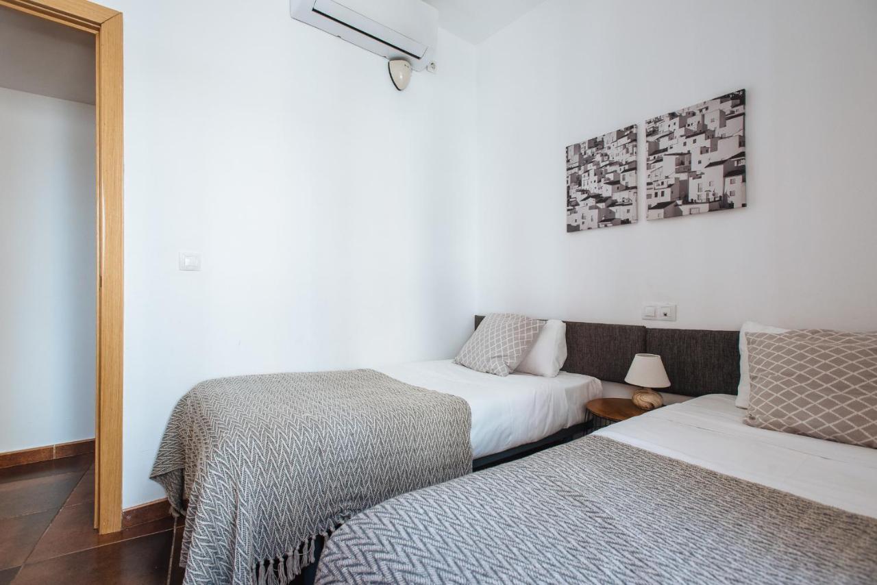 Homeyseville- Bright Apartment At Santa Cruz 6 Pax, Parking Optional Zewnętrze zdjęcie