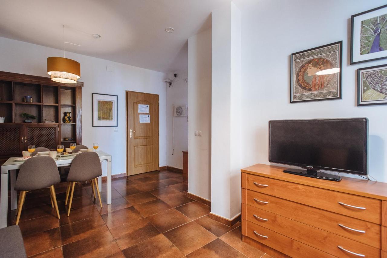 Homeyseville- Bright Apartment At Santa Cruz 6 Pax, Parking Optional Zewnętrze zdjęcie