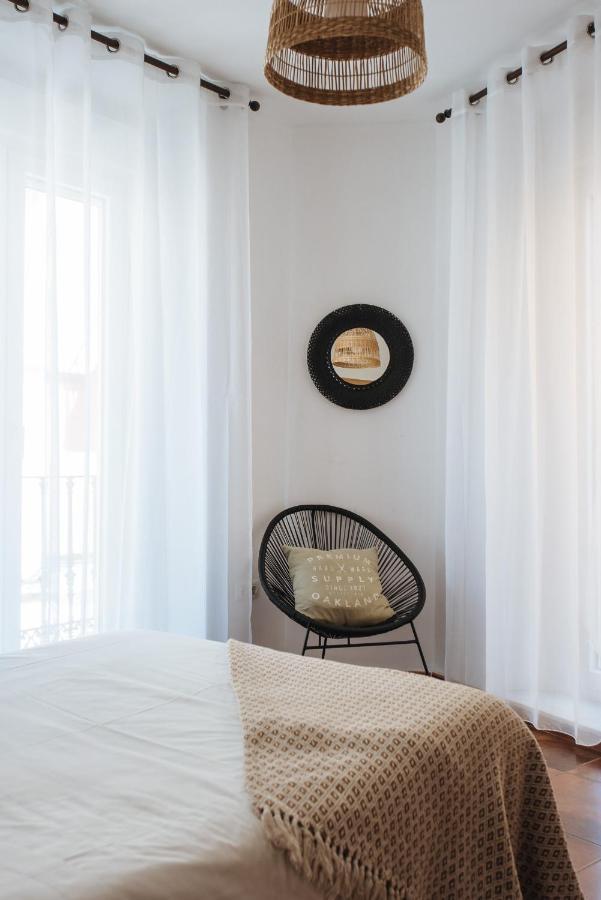Homeyseville- Bright Apartment At Santa Cruz 6 Pax, Parking Optional Zewnętrze zdjęcie