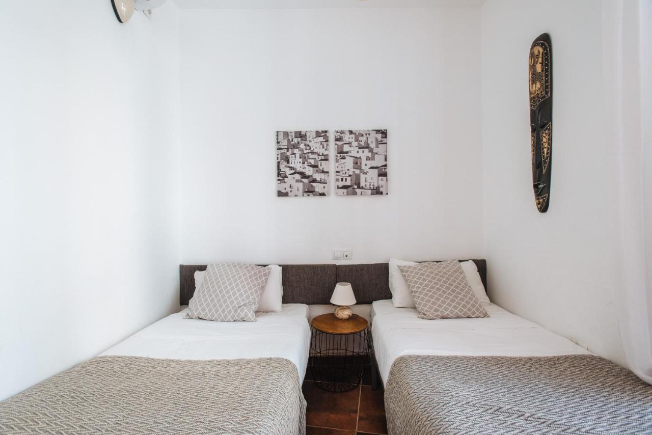 Homeyseville- Bright Apartment At Santa Cruz 6 Pax, Parking Optional Zewnętrze zdjęcie